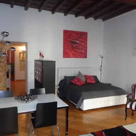 World Wide Bed Piazza Del Popolo Apartman